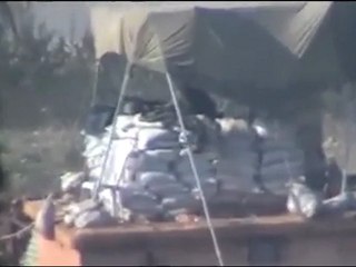 فري برس   حماة   متاريس الجيش و الرشاشات عند دوار الفيلات 3 1 2012