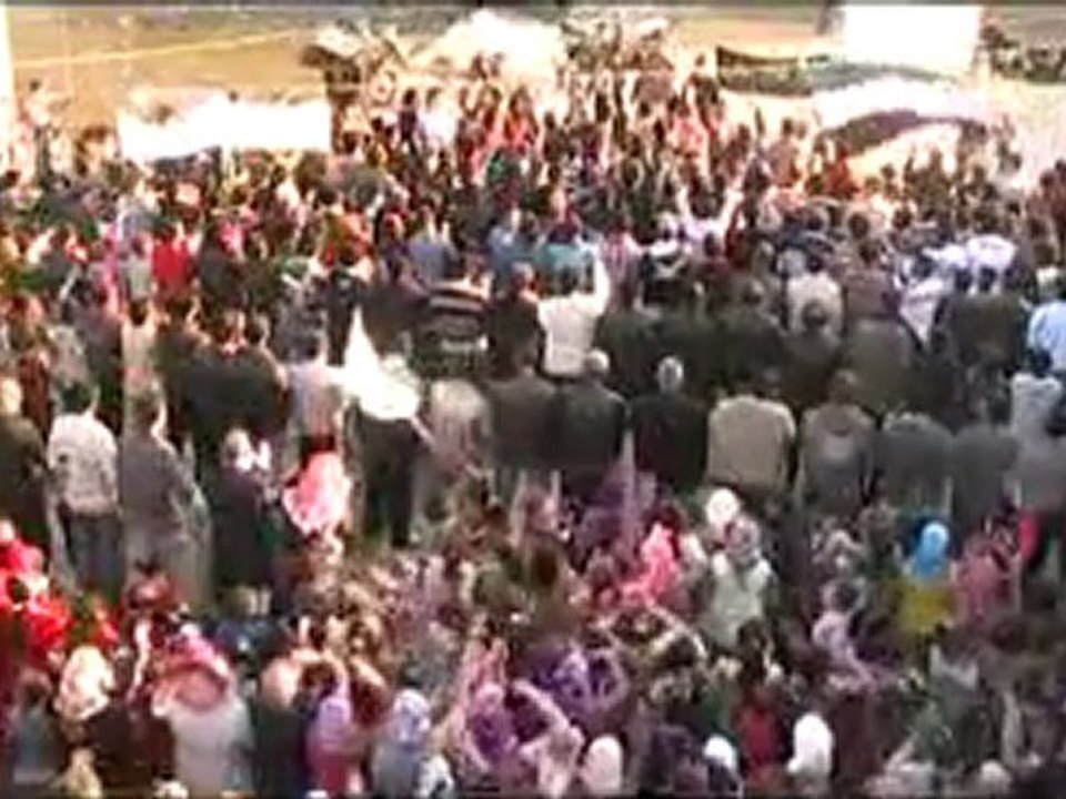 فري برس   حمص الحولة مظاهرة مسائية في الحي العمري4 1 2012