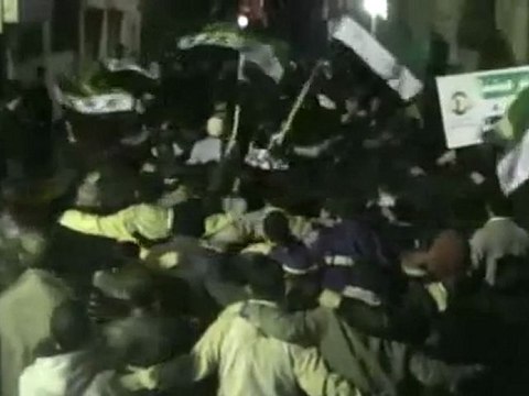 فري برس حمص القرابيص امام منزل الشهيد عمرو التدمري مسائية 4 1 2012