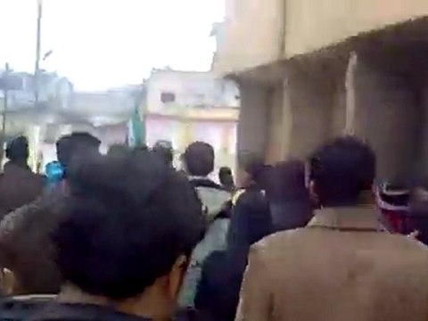 فري برس حلب إبين مظاهرة طلابية رفضاً للخطاب التافه لبشار الكذاب 12 1 2012