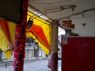 فري برس   استهداف المحال التجاريه والمنازل في الزبداني 8 1 2012