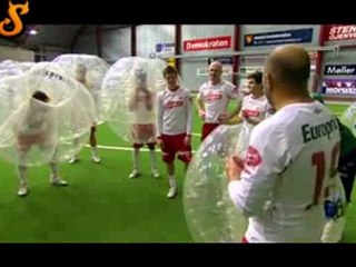 Böyle top mu oynanır? Does such a ball is played?