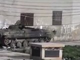 فري برس   حمص البياضه الدبابات تقصف عشوائيا على المنازل 18 1 2012