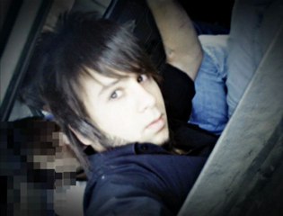 Depresif Buqra - Mutluluk Bir Ara Bizede Gelirmi 2012