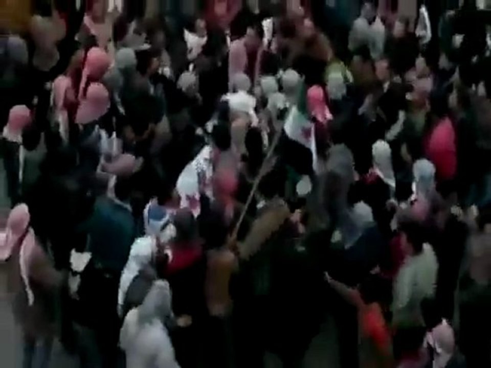 فري برس    إدلب معرة النعمان تشييع الشهيد الناشط والبطل حامد زكريا الكركص السبت 21 1 2012