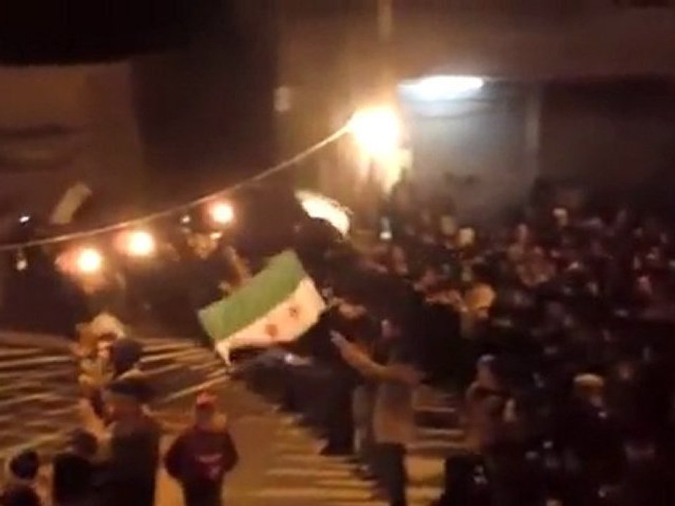 فري برس    ريف دمشق حرستا ؛؛مسائيات الثوار سبت الغضب العالمي ؛؛21 1 2012جـ1