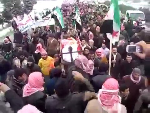 فري برس ادلب خان السبل تشيع الشهيد عبدالله عبد العزيز الصفر من الشهداء المعتقلين الذين استشهدوا في السيارة 21 1 2012