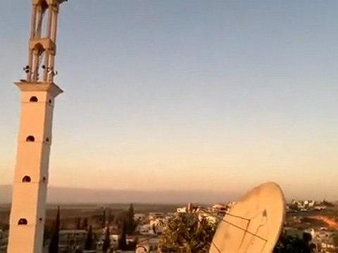 فري برس ادلب مدينة حارم رفع علم الاستقلال على ماذن المساجد 22 1 2012