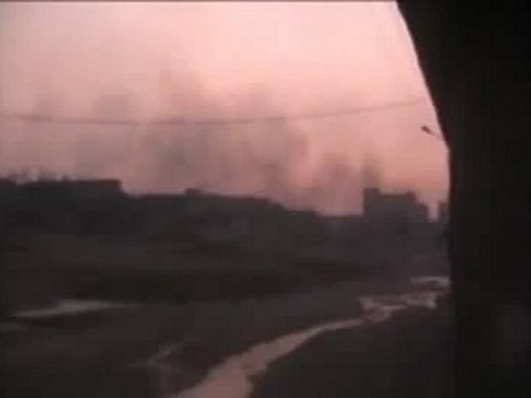 فري برس حمص حي الرفاعي قصف هاون على المنازل من اتجاه حاراة الطائفة العلوية الشريفة ؟؟؟!!!!! 23 1 2012