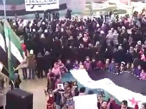 فري برس ادلب خان شيخون حرائر خان شيخون تهتف بقوة وتطالب بإعدام بشار الأسد 23 1 2012