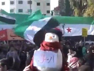 فري برس   مدينة ادلب مظاهرة بعد العصر 23 1 2012 ج1