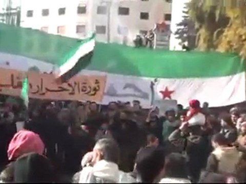 فري برس مدينة ادلب مظاهرة بعد العصر 23 1 2012 ج2