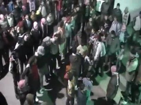 حماه - حميدية - مسائية - المعلم كشف عن انيابه وهي رشوة...