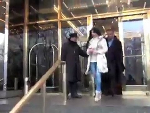 SNTV - Kim Kardashian Opens Up About Her Divorce