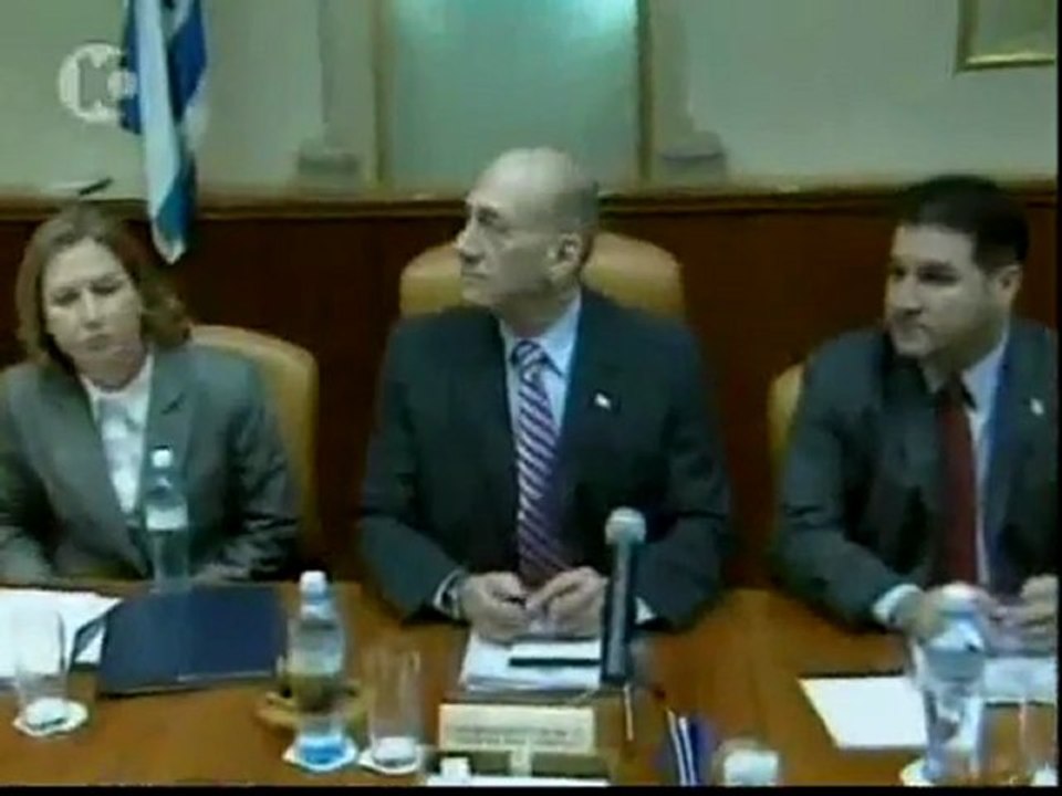 Peretz-Olmert tensions set the scence for Barak comeback