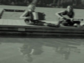 On est pas encore tout à fait prêtes...