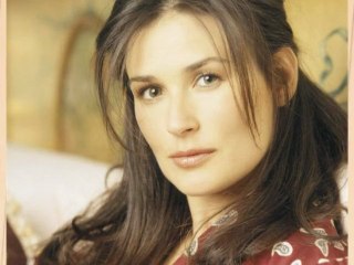 Demi Moore Hospitalized – Hollywood News