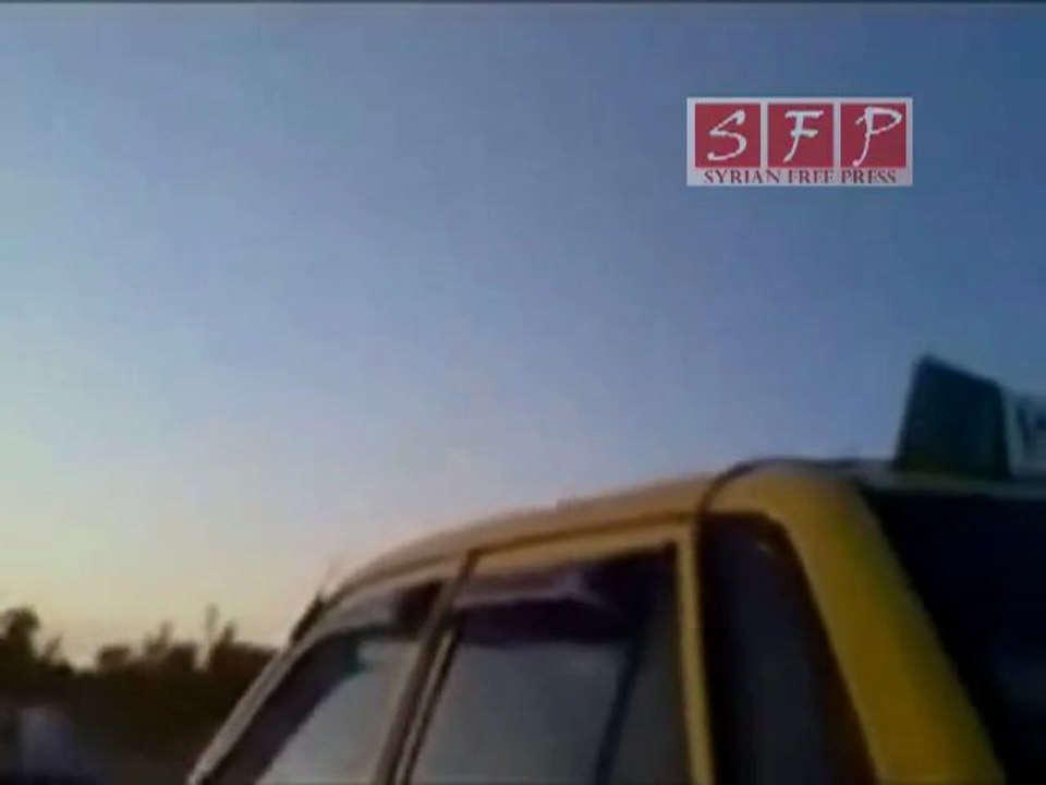 حماه  إطلاق نار حي من جسر المزارب 16-6-2011