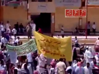 حرائر الميادين تحيك علم الوطن بطول أكثر من 500 متر في جمعة اسقاط الشرعية 24 6 2011