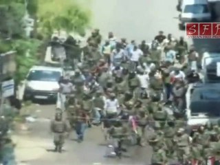 التواجد الأمني في دوما عند الجامع الكبير 1-7-2011