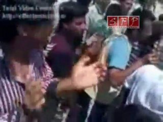 مظاهرات بلدة كفرومة رغم الحصار بعد صلاة العصر 9-7-2011