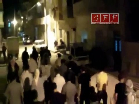 ادلب مظاهرة مسائية رغم الحصار 13-7-2011