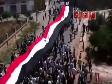 حوران خربة غزالة اغنية يلا ارحل يا بشار في جمعة أحفاد خالد 22 7 2011