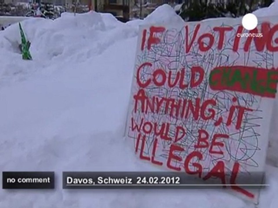 Les Indignés se retrouvent à Davos - no comment