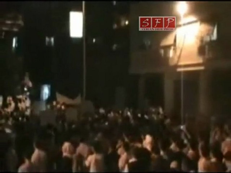 فري برس  دمشق  دوما   مظاهرة مميزة لاحرار الشام   18 08 2011