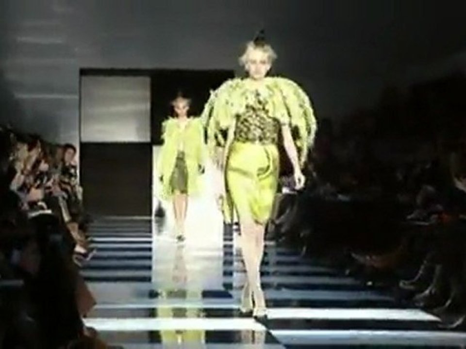 Armani Prive shimmers for fall