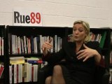 Marine Le Pen face aux riverains (25/01/2012) - L'aide médicale aux étrangers
