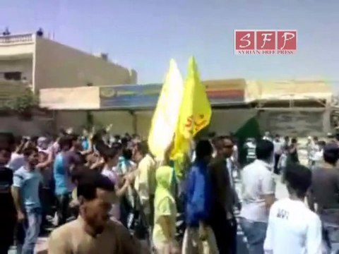فري برس مظاهرة رأس العين سري كانيه جمعة الموت و لا المذلة 2 9 2011