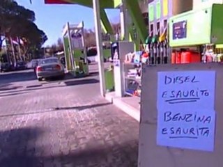 Food shortages as Italian truck strike bites