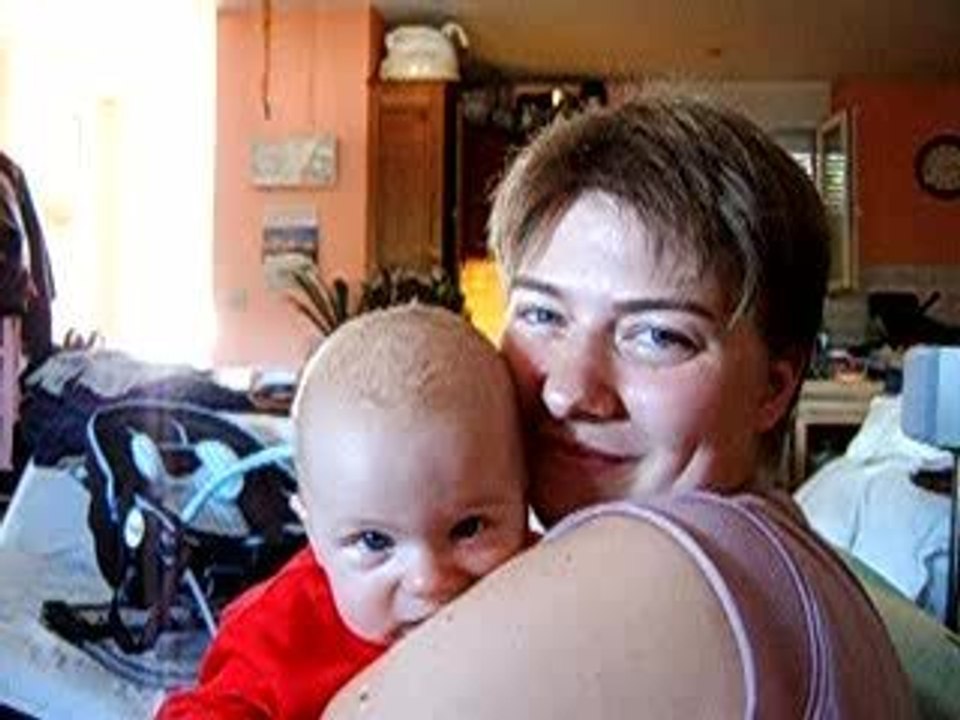 Lucas aime maman
