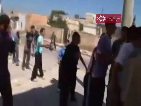 فري برس حمص القصير إطلاق نارعلى مظاهرة الاطفال 21 9 2011