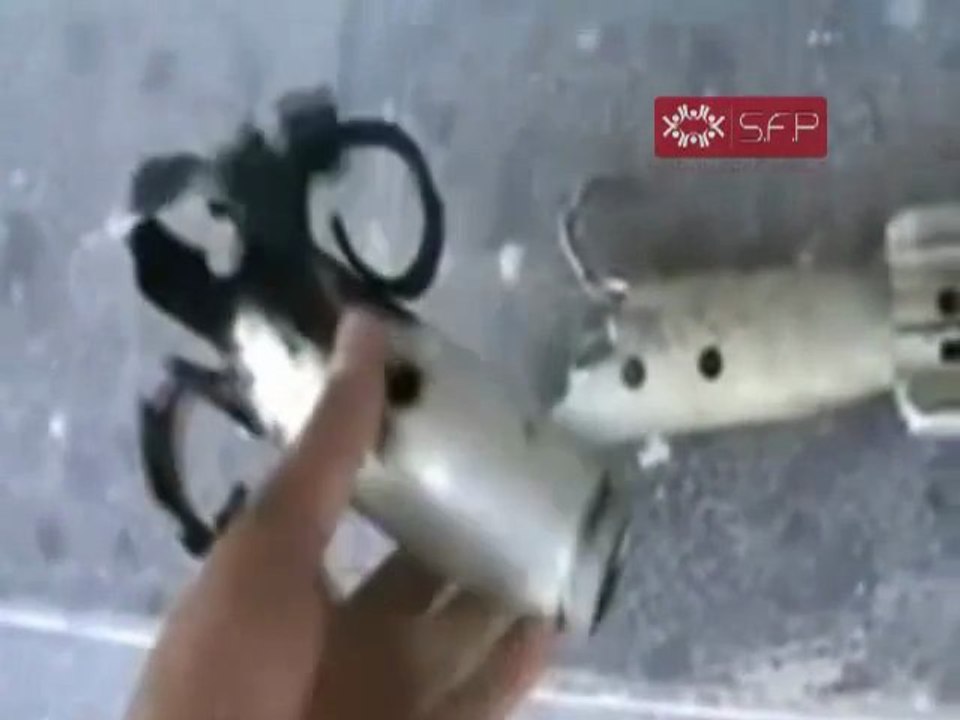 فري برس   حمص   باباعمرو   الدبابات تمشط شوارع باباعمرو 22 9 2011