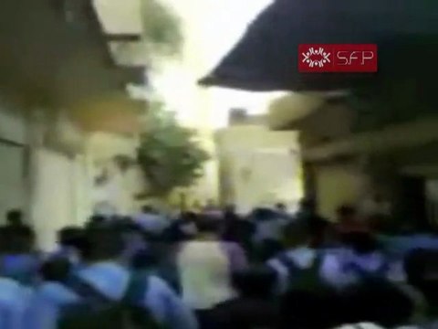 فري برس دمشق حي برزة مظاهرة ظلاب برزة يالله ارحل يابشار25 9 2011