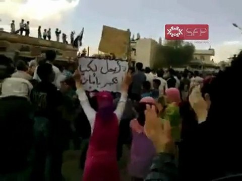 فري برس إنخل مظاهرة نسائية في ساحة الشهيد ضياء الشمري 02 10 2011