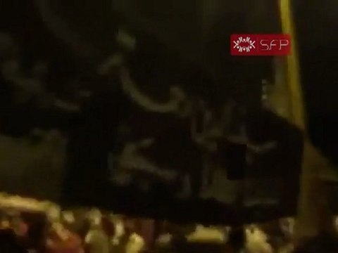 فري برس الزبداني احتفال امام بيت الشهيد سيف الدين رحمة 8 10 2011