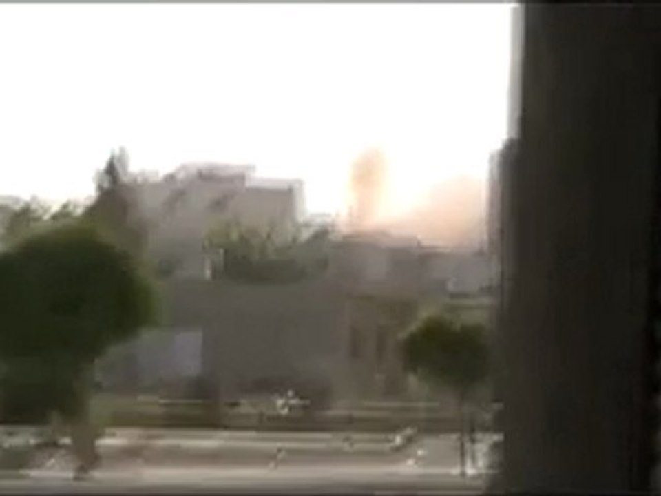 فري برس   قصف عشوائي حمص ديربعلبة 10 10 2011