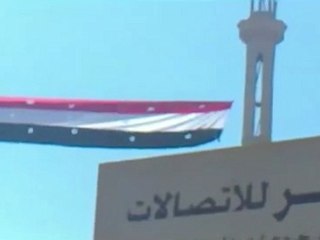 فري برس   الامن ينزل علم احرارخربةغزالة حوران