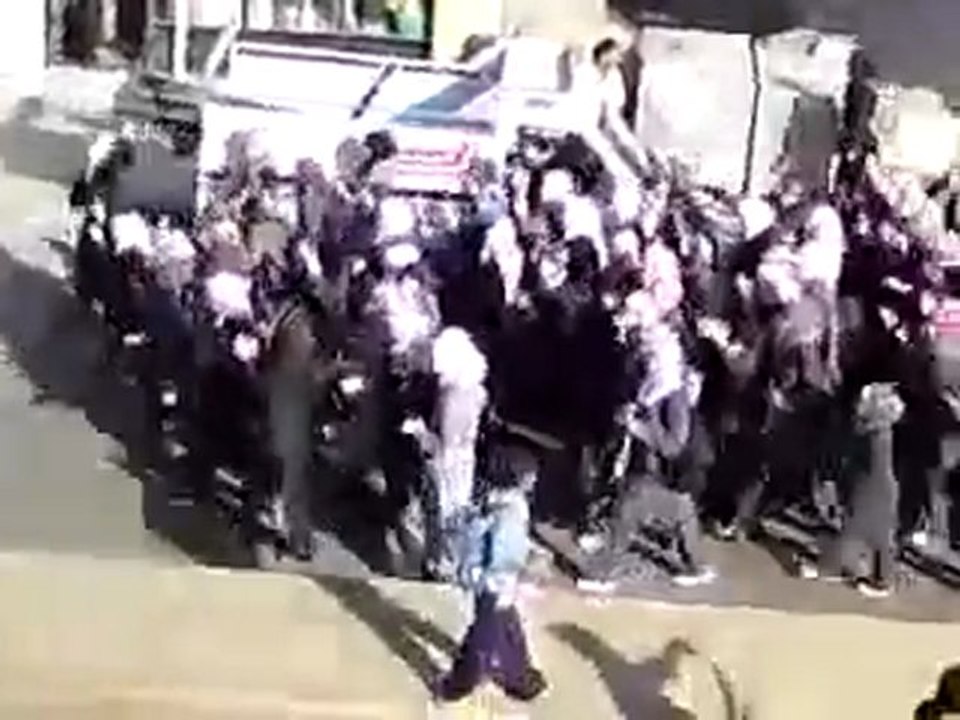 فري برس   مظاهرة طلابية في مدينة انخل 16 10 2011