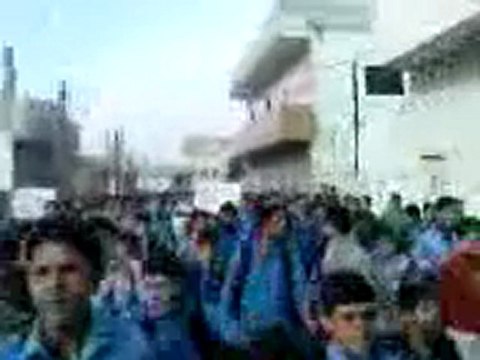 فري برس حماة صوران مظاهرة طلابية 26 10 2011 ج1