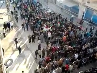 فري برس   مظاهرة القامشلي في صبيحة يوم العيد 6 11 2011 جء2