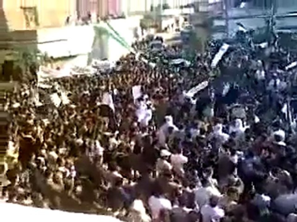 فري برس   الحولة تجميد العضوية وحضور قائد سرية علي بن ابي طالب 11 11 2011