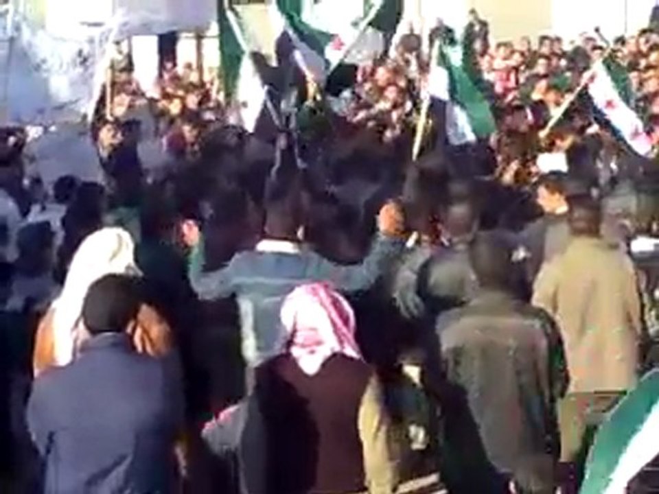 فري برس   حماه كفرنبودة مظاهرة رائعة لاحرار كفرنبودة نصرة لبابا عمرو الجريحة في ثاني ايام الاضحى المبارك 7 11 2011