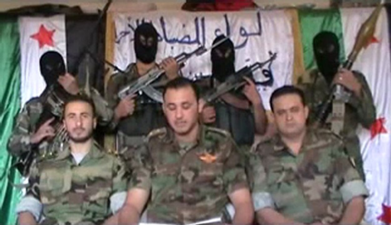 فري برس   بيان ضباط كتيبة خالد بن الوليد على لسان ابن دير الزور الملازم اول وليد العبدالله بخصوص مسيرة التأييد