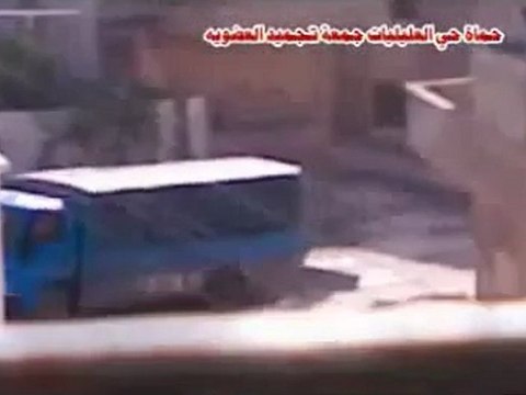 فري برس حماة العليليات انتشار عصابات الامن والشبيحة في الحي في جمعة تجميد العضوية 11 11 2011