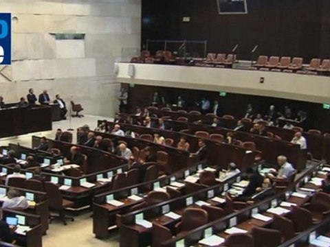 Netanyahu freezes bills targeting human rights groups' funding