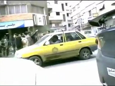 فري برس الامن و الشبيحة المسلحين في قدسيا جمعة طرد السفراء 18 11 2011